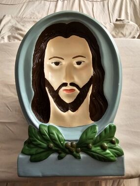 Vintage Jesus Christ Concave Face Bust Eyes Follow Optical Illusion Religious 11